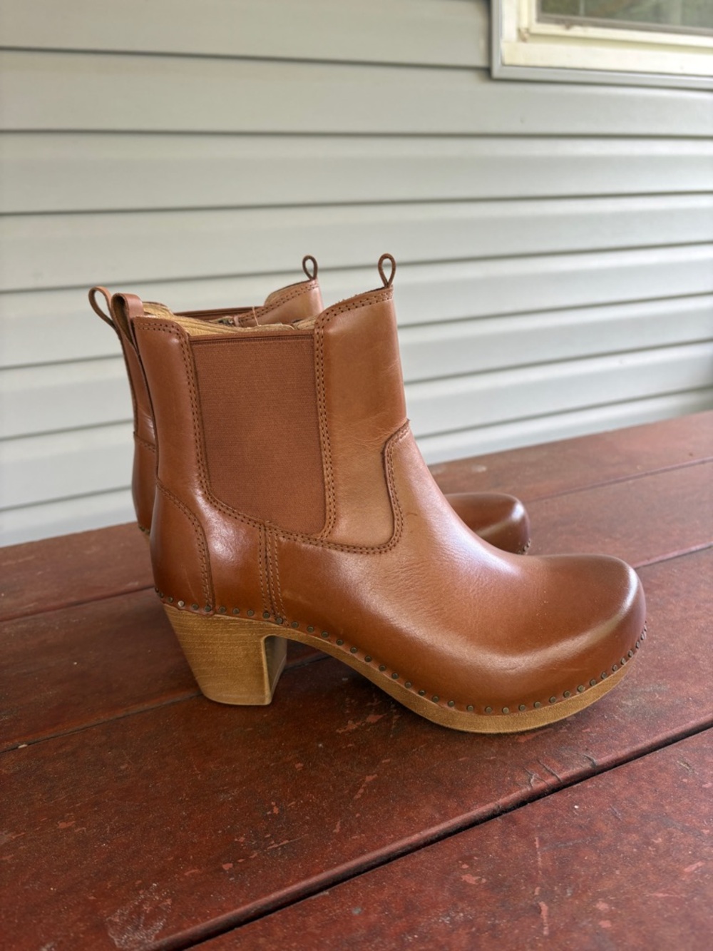 Dansko Shayna Tan Leather Chelsea Ankle Boots with Studded Clog Sole